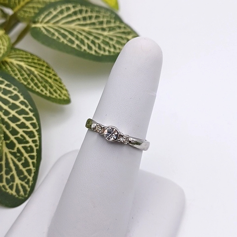 ✨️ 5 for $15 - Minimalist Ring with Clear Gemstone